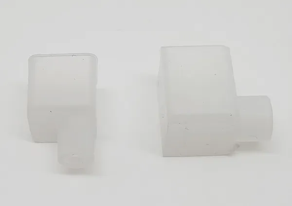 Wall washer end cap with hole - up-energy